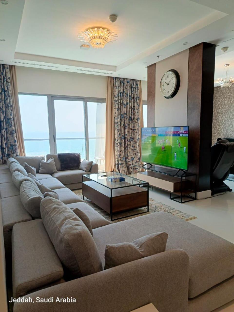 جناج ملكي 150م داماك Luxury Apartment *