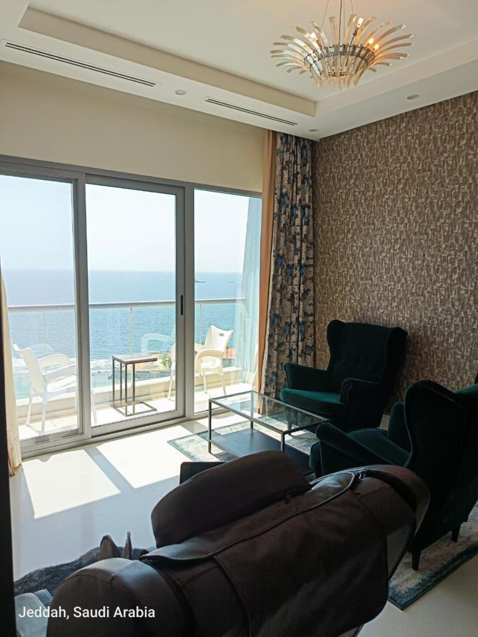 جناج ملكي 150م داماك Luxury Jeddah